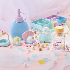 きらきらスノードームに「すみっコとうみっコ」テーマが登場！ | San-x